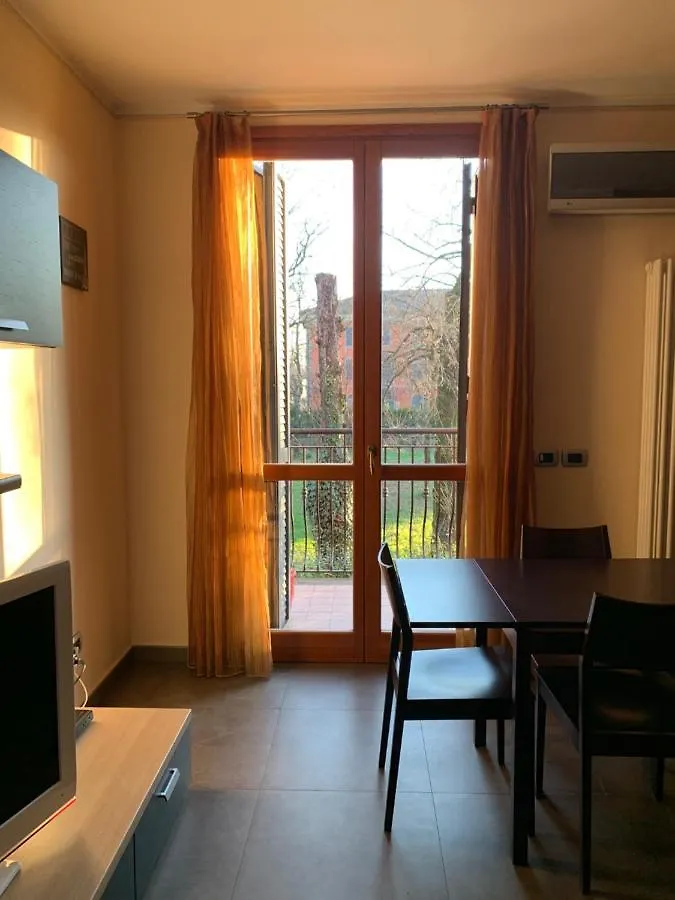 Residence Corte Della Vittoria Parma 3*,
